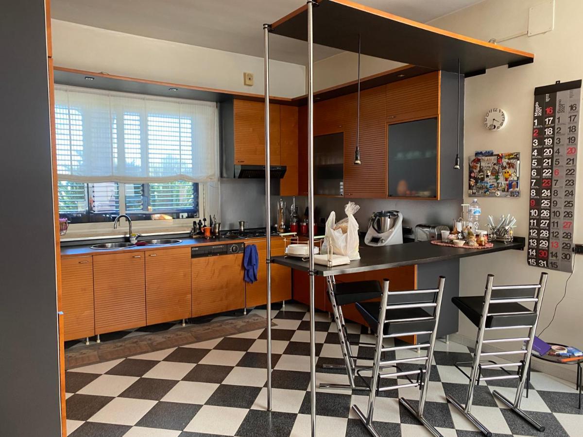 Dimora Nina Bed & Breakfast Sannicandro di Bari Eksteriør bilde